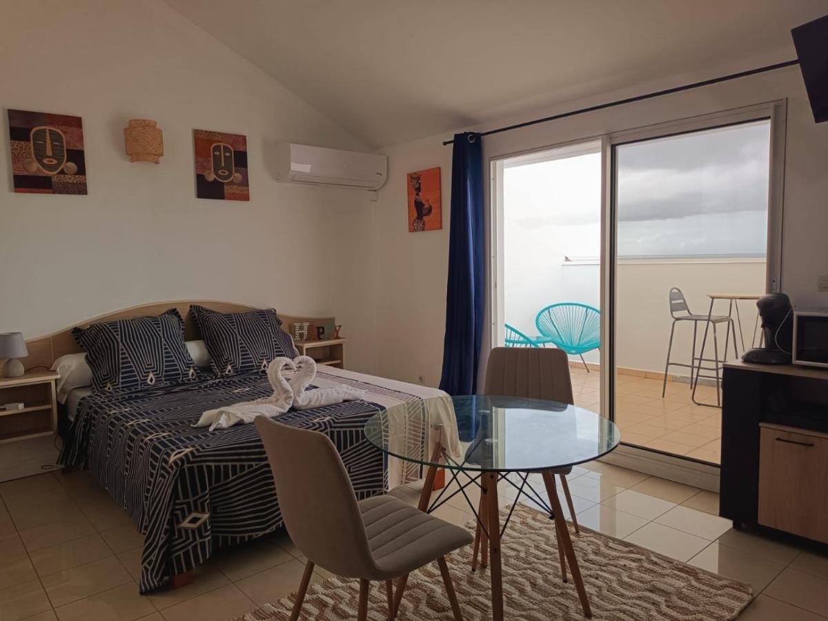 Cibuqueira Numero 8 , Centre Ville, Vue Sur Mer, Plage A Pied Le Moule Eksteriør billede
